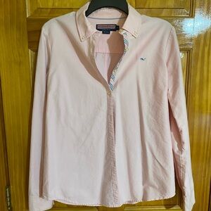 Womens vineyard vines button down shirt